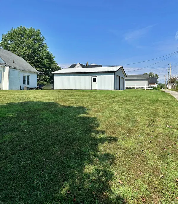 E Walnut ST, Washington, IN 47501