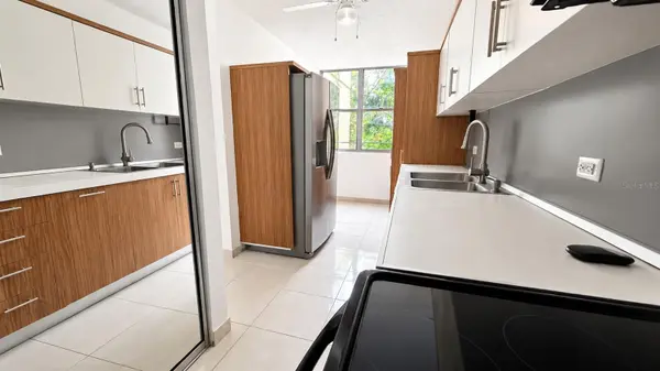 199 LAS CUMBRES #208, Guaynabo, PR 00969