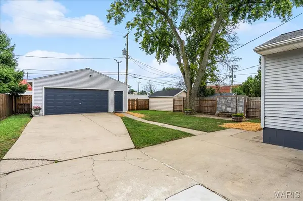 719 S Vine ST, O'fallon, IL 62269