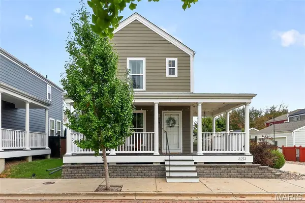3213 Camp ST, St Charles, MO 63301