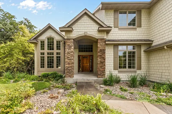 3582 Birchpond RD, Eagan, MN 55122