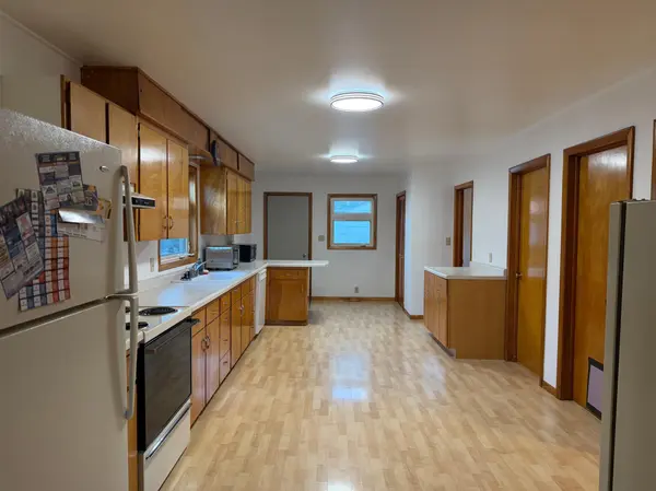 421 9th ST, International Falls, MN 56649