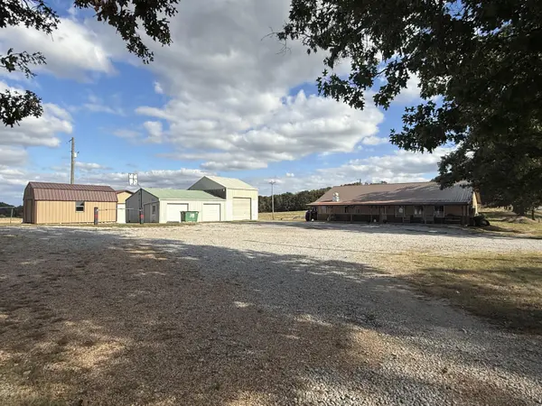 2994 N Highway E, Norwood, MO 65717