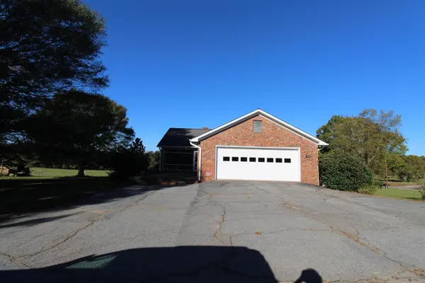 351 Smith Wall RD, Chesnee, SC 29323-9742