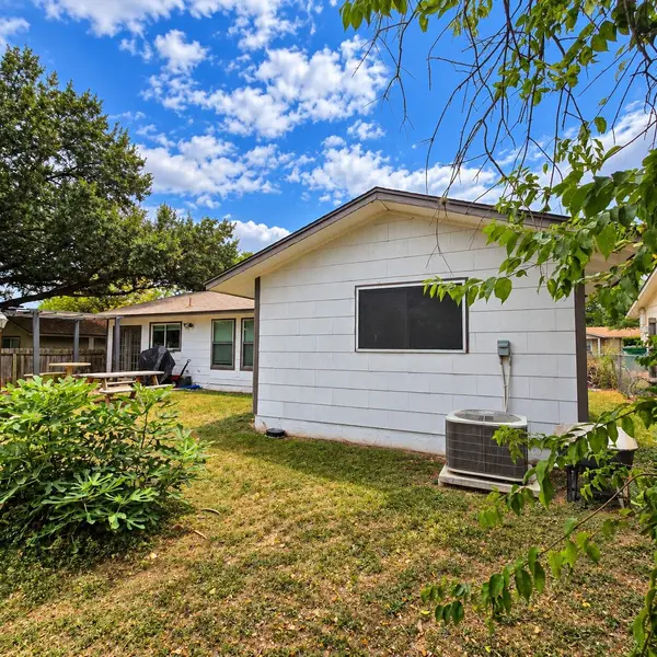 6730 Spring Manor ST, San Antonio, TX 78249