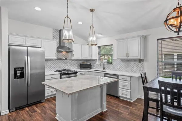 17501 Bottle Springs LN, Leander, TX 78641