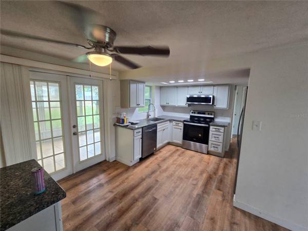 2055 NORFOLK DR, Holiday, FL, 34691 photo 16
