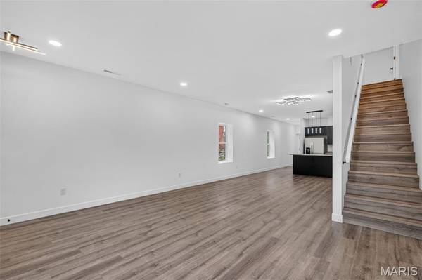 1417 Dodier ST, St Louis, MO 63107