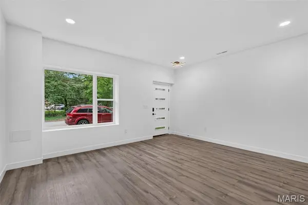 1417 Dodier ST, St Louis, MO 63107