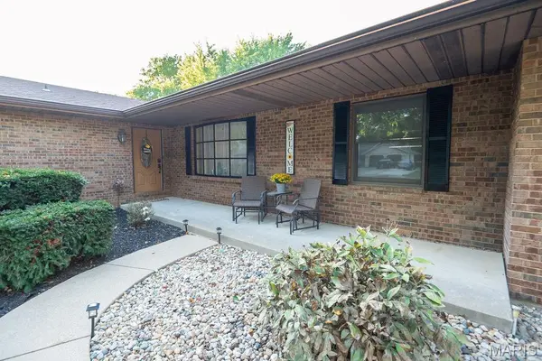 103 Melanie LN, Collinsville, IL 62234