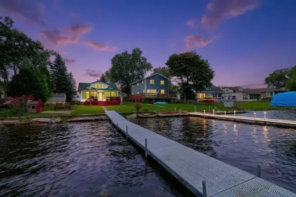 37821 N Douglas LN, Lake Villa, IL 60046