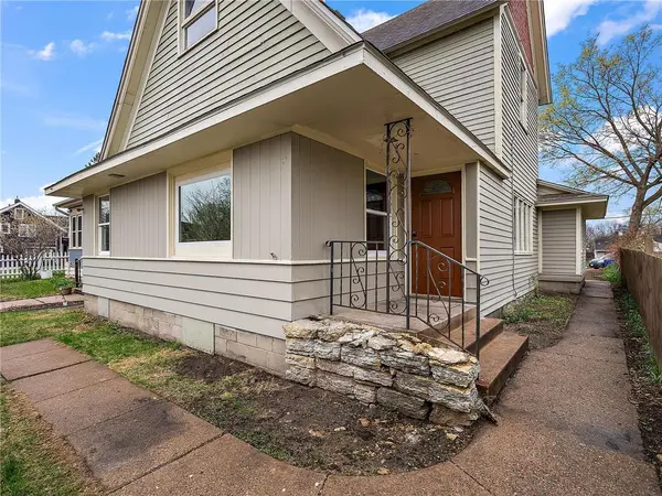 728 Maryland AVE E, Saint Paul, MN 55106