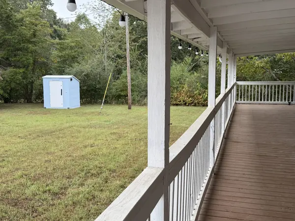9464 Sugar Tree Dr, Bon Aqua, TN 37025