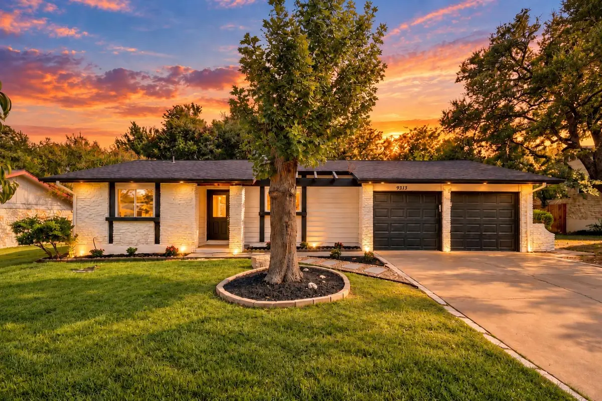 9313 Longvale DR, Austin, TX 78729