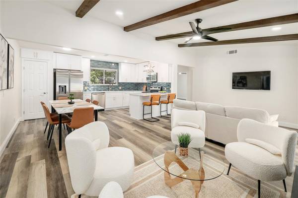 9313 Longvale DR, Austin, TX 78729