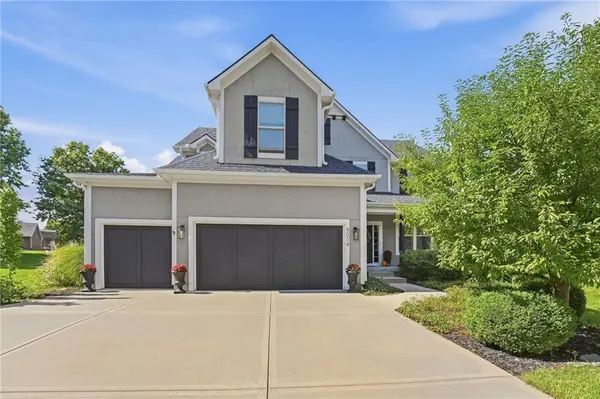 9014 W 158TH TER, Overland Park, KS 66221