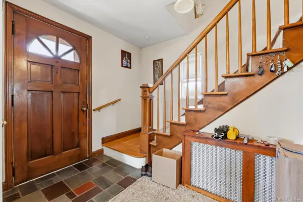 176 Broadway, Verplanck, NY 10596