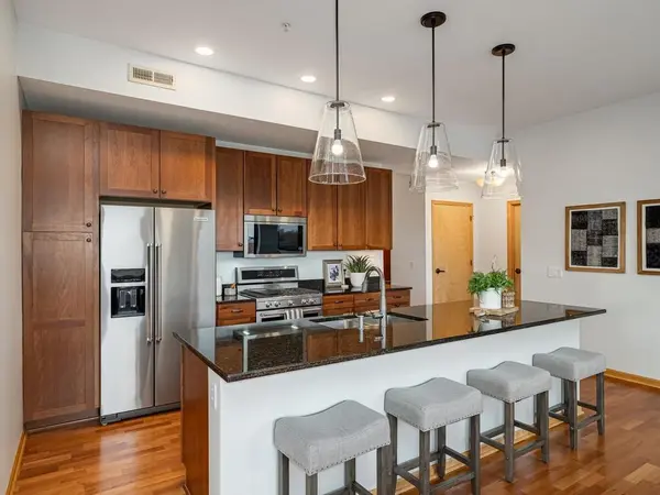 4730 Park Commons DR #425, Saint Louis Park, MN 55416