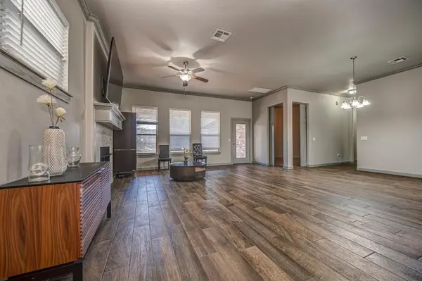 8404 NW 158th ST, Edmond, OK 73013