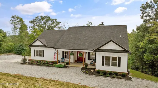 914 Skyline Drive, Harriman, TN 37748