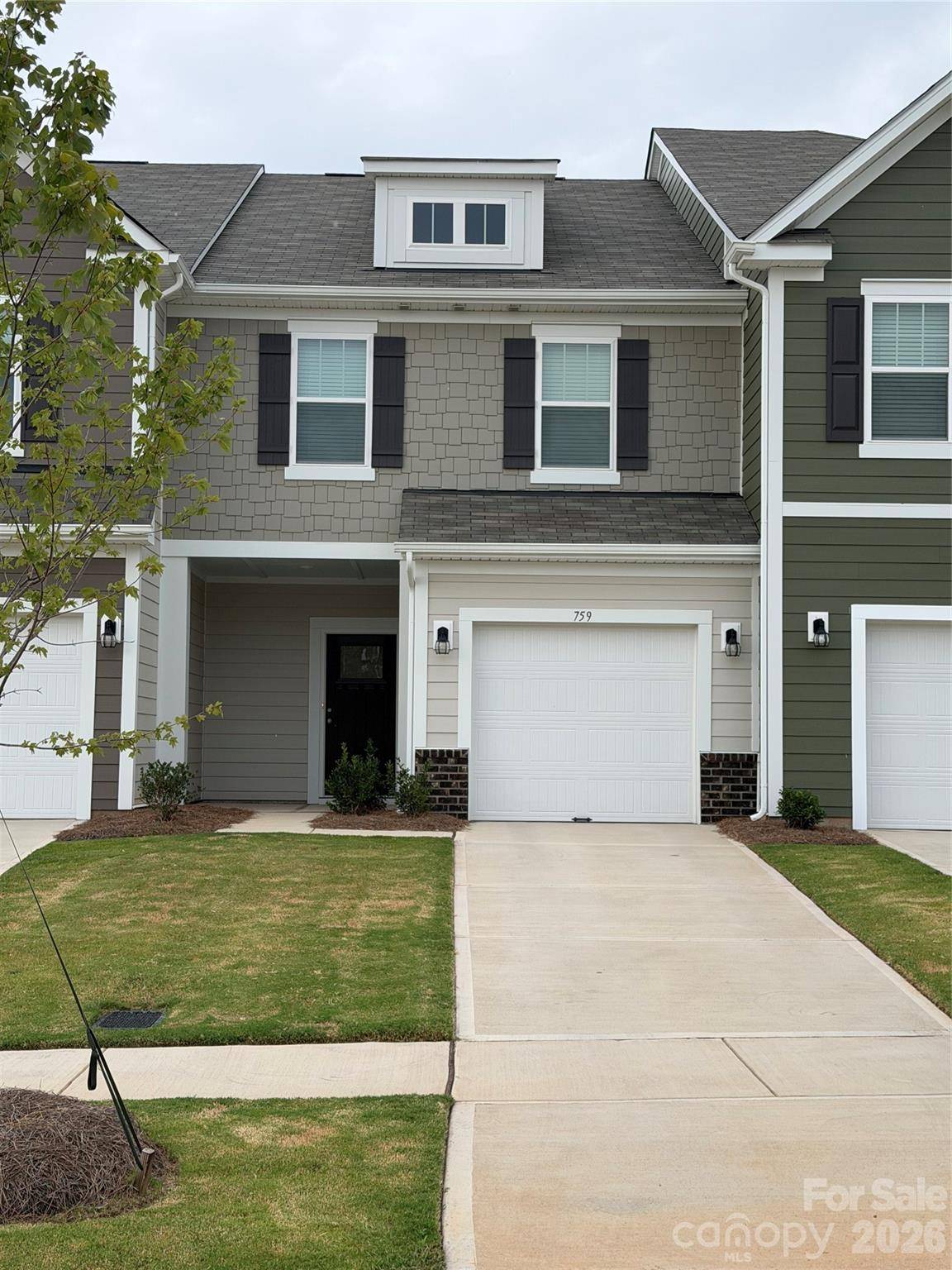 759 Kitfox DR NW, Concord, NC 28027