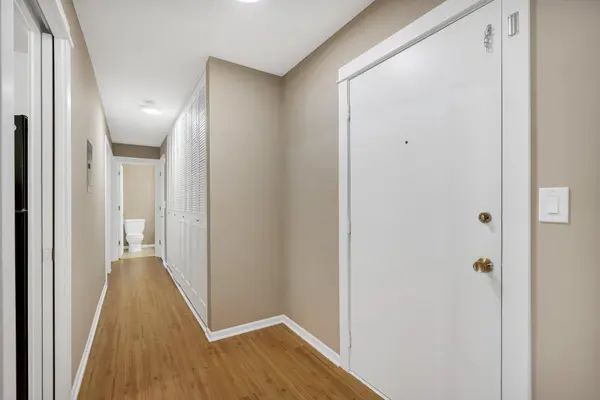 10113 W 34th ST #110, Minnetonka, MN 55305