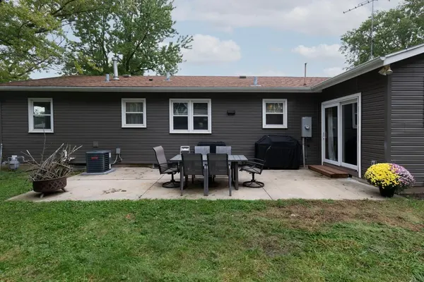 2308 Royal DR, Cedar Falls, IA 50613