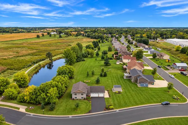 822 Deer PATH, Montgomery, MN 56069