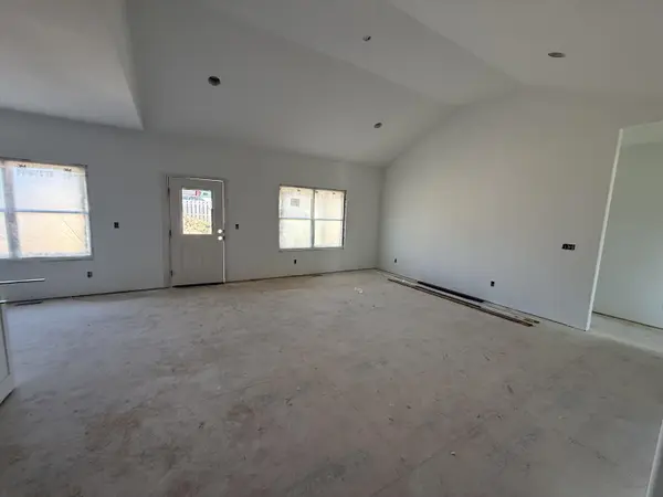 2505 W Webb RD, Ozark, MO 65721