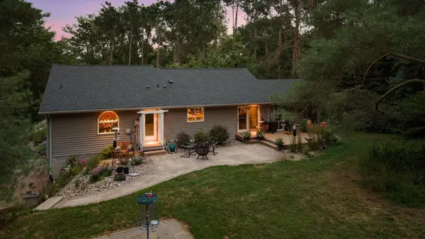 98 Quality AVE N, Lakeland, MN 55043