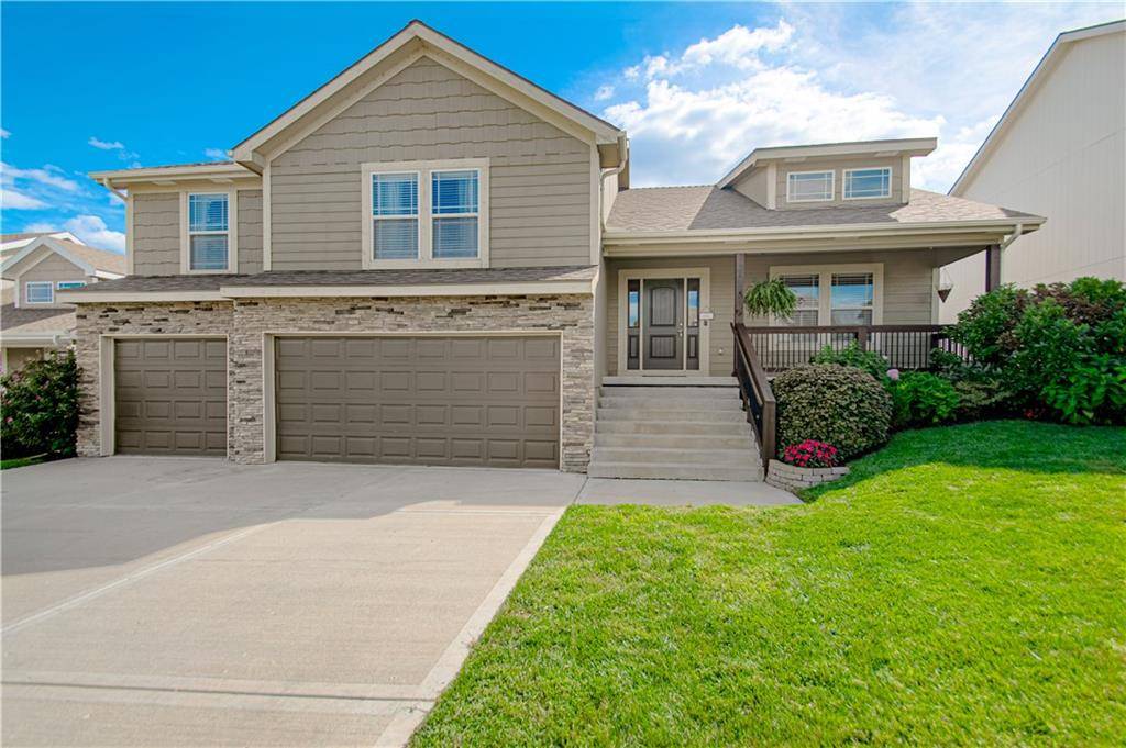 21425 W 47th TER, Shawnee, KS 66218