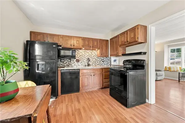 125 N Jeffreys ST, Pleasant Hill, MO 64080