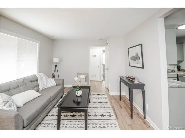 1210 Hillside, Aurora, CO 80010