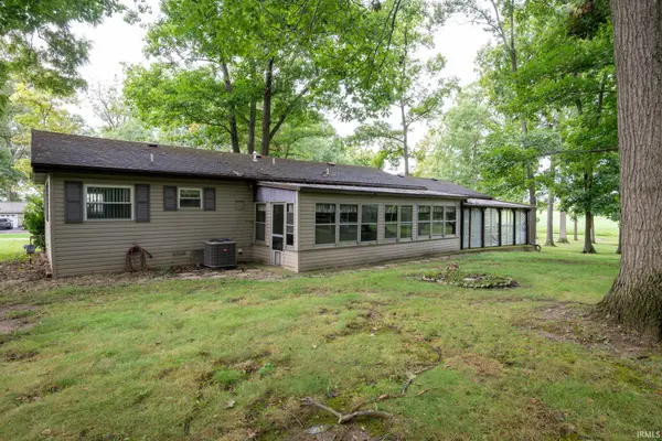 1590 S 600 E RD, Columbia City, IN 46725