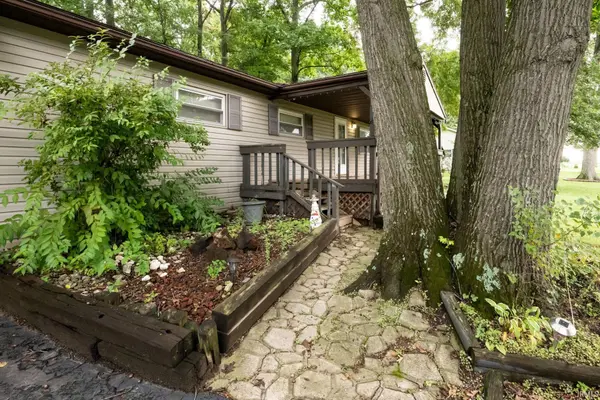 1590 S 600 E RD, Columbia City, IN 46725