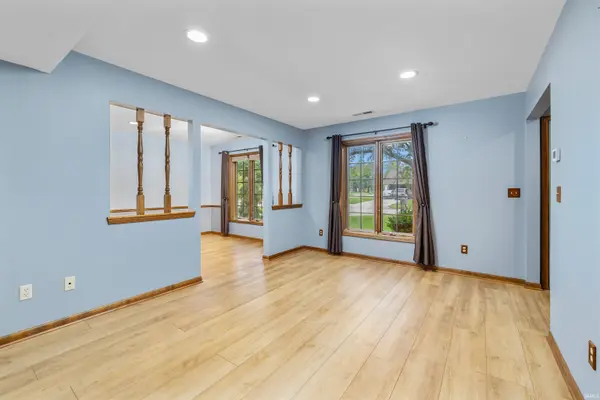 1401 Davidson CT, Auburn, IN 46706