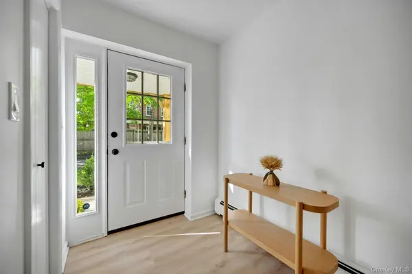 17 Wood CT #A, Tarrytown, NY 10591