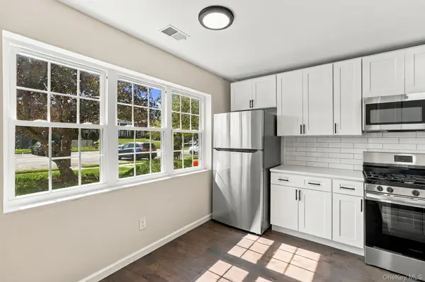 276 Temple Hill RD #1305, New Windsor, NY 12553