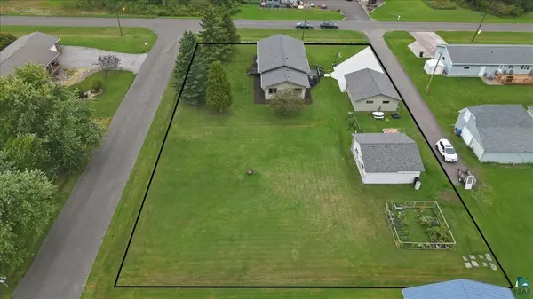 2203 E 14th St, Superior, WI 54880