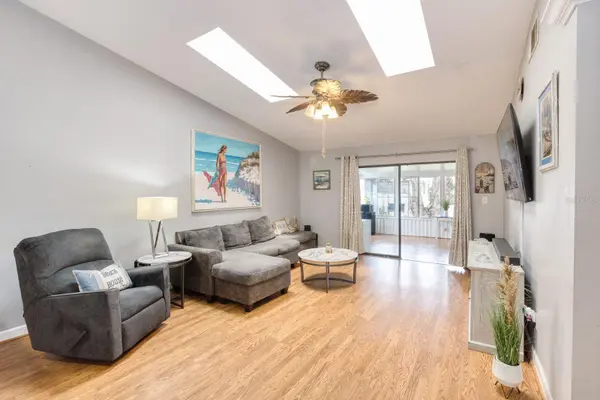 1131 COVINGTON ST, Oviedo, FL 32765