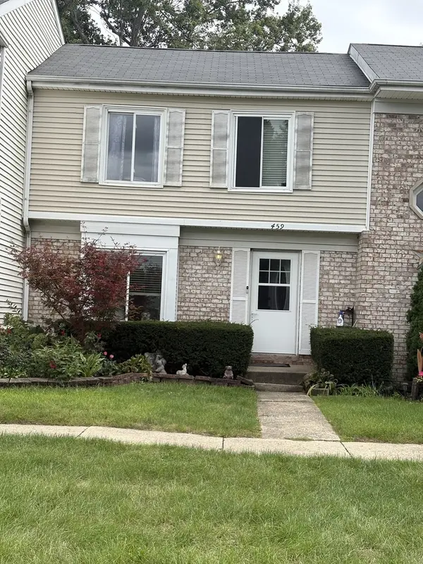 459 Yorkshire SQ, Bolingbrook, IL 60440