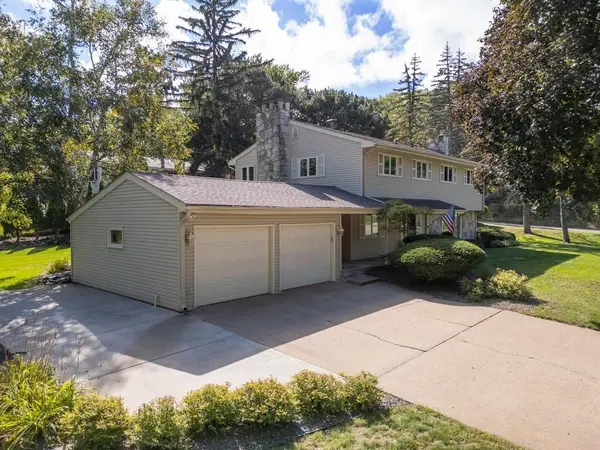 1475 3rd ST NW, New Brighton, MN 55112