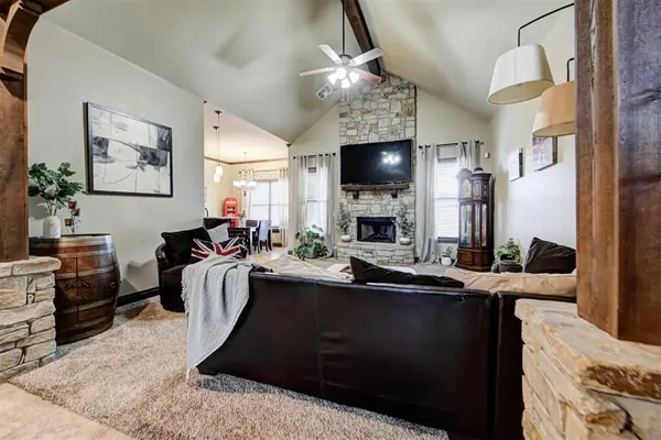 2716 Kathleens XING, Yukon, OK 73099