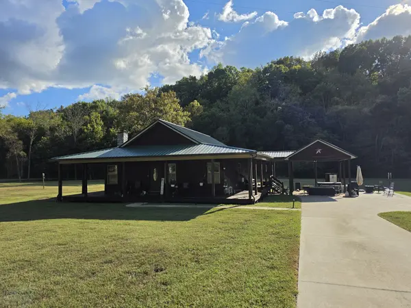 378 Bobo Hollow Rd, Tullahoma, TN 37388