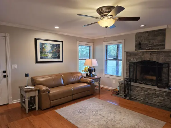 378 Bobo Hollow Rd, Tullahoma, TN 37388