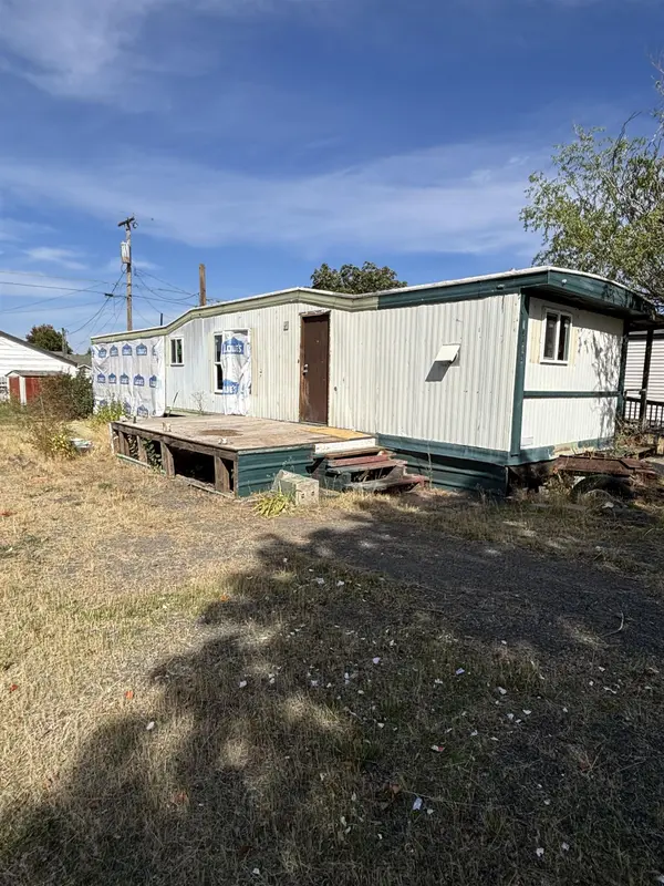 13516 W 13TH St, Airway Heights, WA 99001