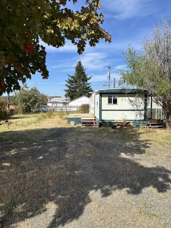 13516 W 13TH St, Airway Heights, WA 99001