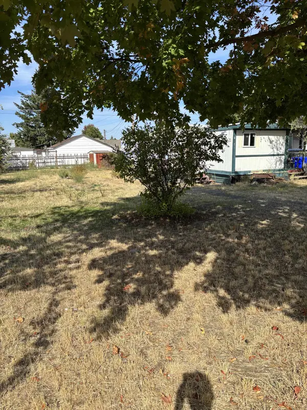 13516 W 13TH St, Airway Heights, WA 99001
