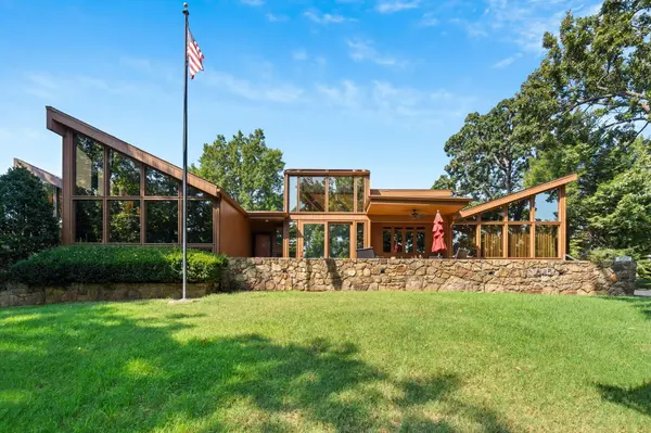 645 S Augusta DR, Springfield, MO 65809
