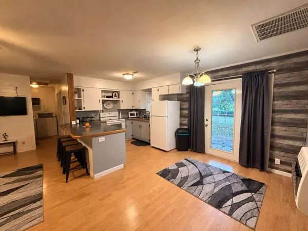 522 Hunter AVE, Summersville, MO 65571